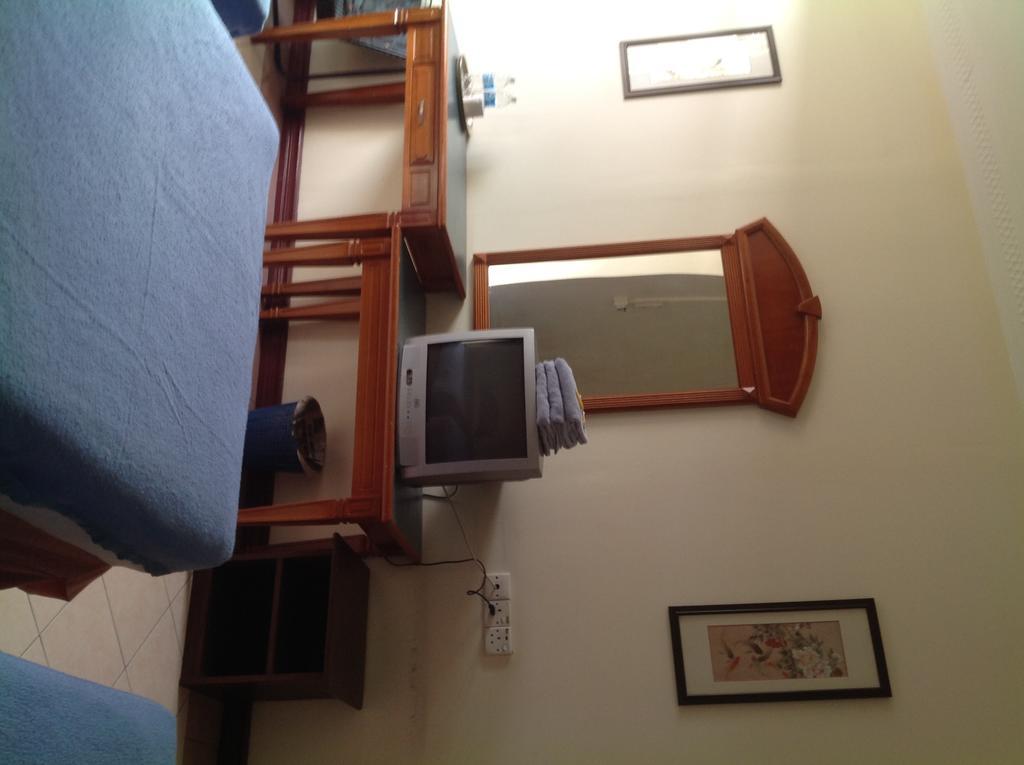 Hotel Morning Glory Kudat Habitación foto